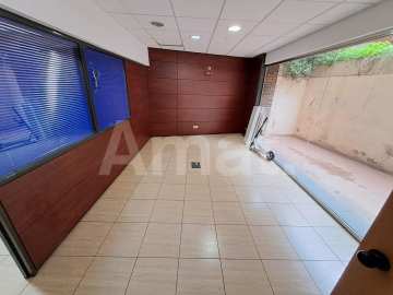 Local comercial de 320 m² en dues plantes a Travessera de Dalt -9