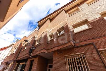 Pis amb terrassa al centre, davant del Mercat -41