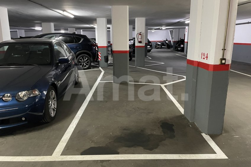 PÁRQUING EN VENTA EN PLENO CENTRO DE ESPLUGAS -4