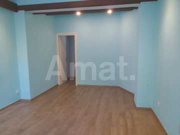 Local comercial al centre de Sant Just Desvern -6