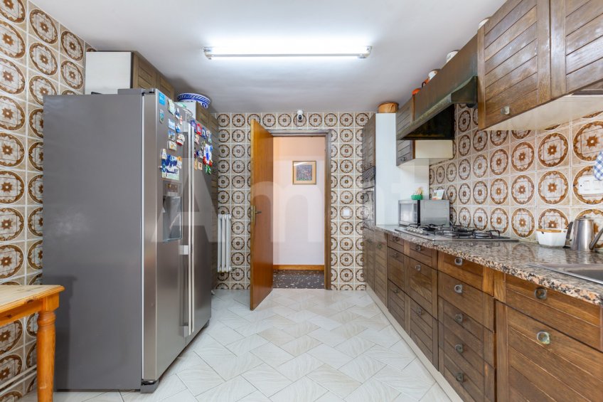Magnificent detached house with swimming pool and large garden in Cabrils -16