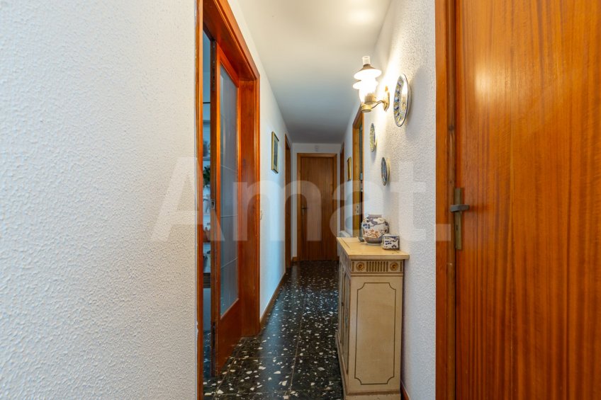 Magnificent detached house with swimming pool and large garden in Cabrils -18