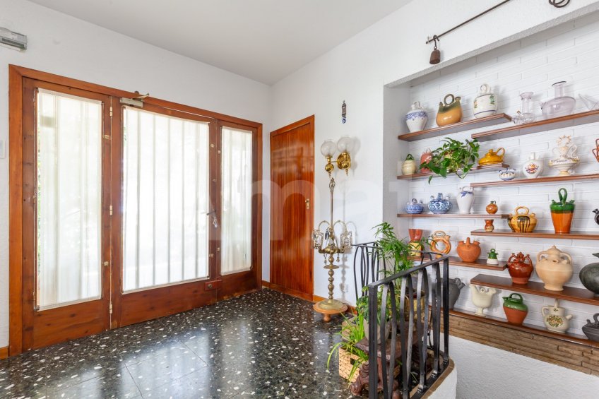 Magnificent detached house with swimming pool and large garden in Cabrils -6