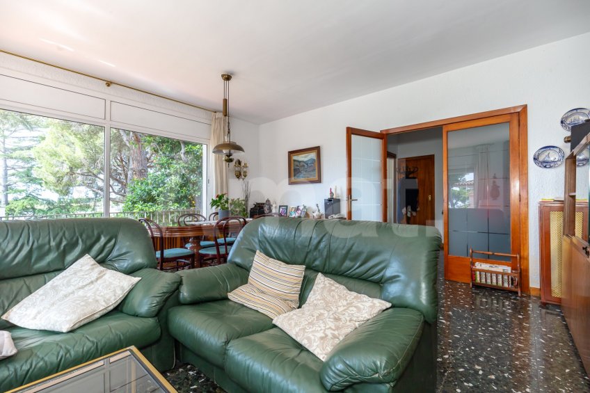 Magnificent detached house with swimming pool and large garden in Cabrils -9