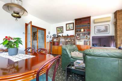 Magnificent detached house with swimming pool and large garden in Cabrils -11