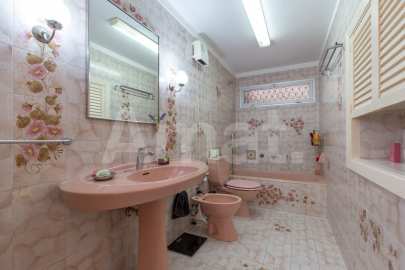 Magnificent detached house with swimming pool and large garden in Cabrils -22