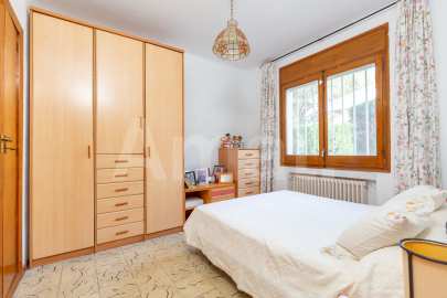 Magnificent detached house with swimming pool and large garden in Cabrils -24