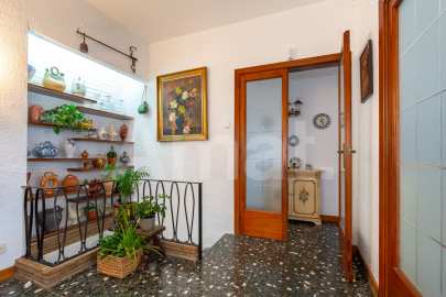 Magnificent detached house with swimming pool and large garden in Cabrils -7