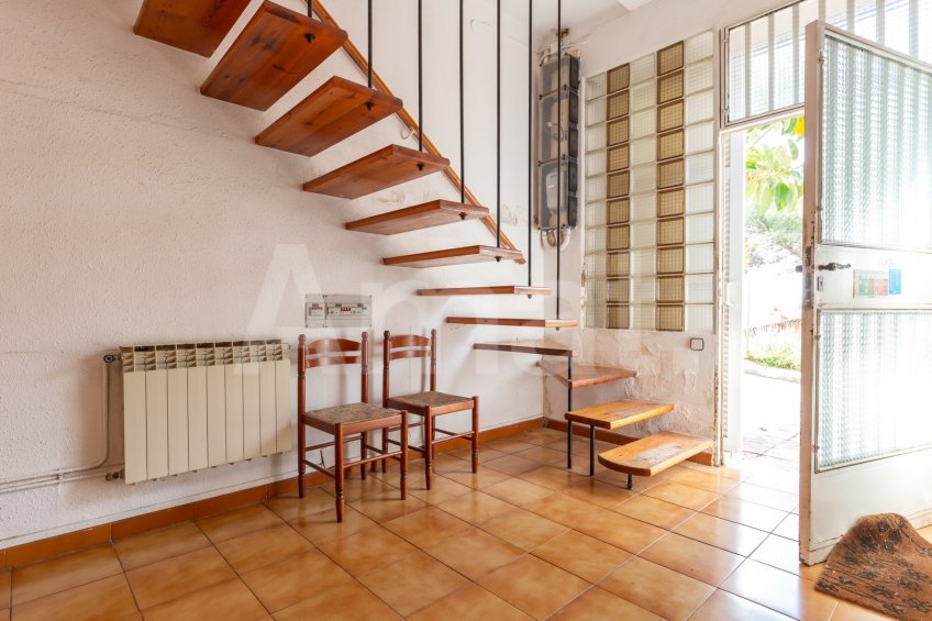 Casa amb vistes, a Finestrelles tocant a Collserola -12