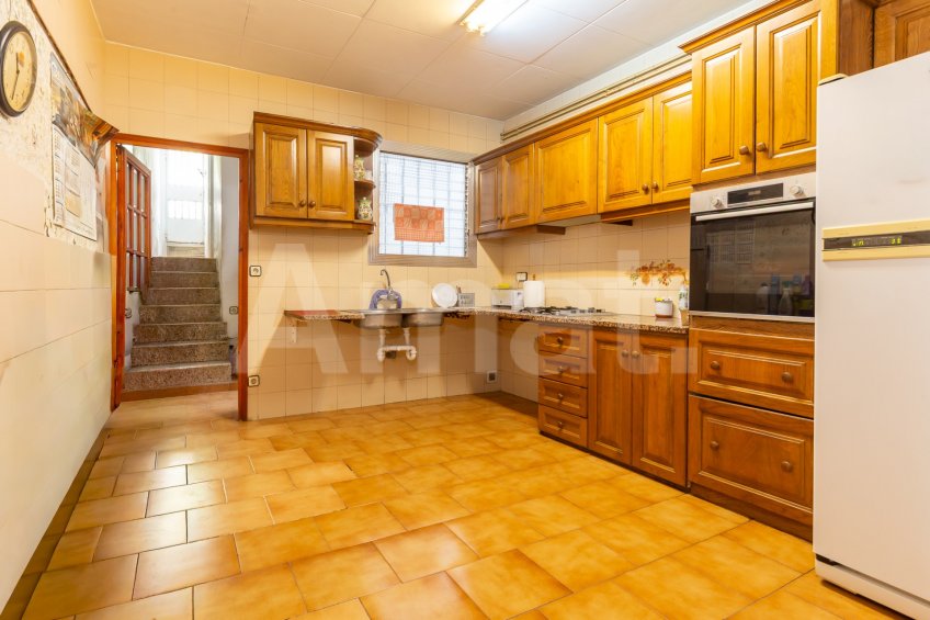 Casa amb vistes, a Finestrelles tocant a Collserola -15
