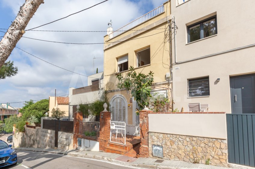 Casa amb vistes, a Finestrelles tocant a Collserola -34