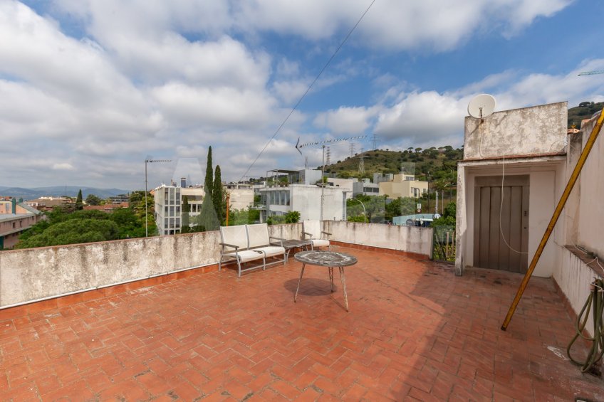 Casa amb vistes, a Finestrelles tocant a Collserola -58