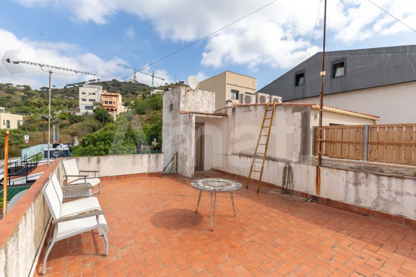 Casa amb vistes, a Finestrelles tocant a Collserola -60