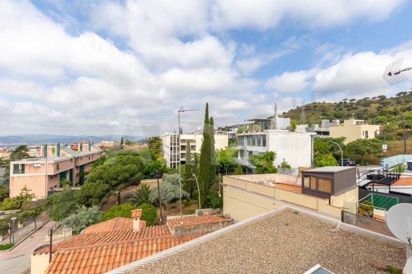 Casa amb vistes, a Finestrelles tocant a Collserola -62