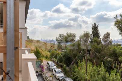 Casa amb vistes, a Finestrelles tocant a Collserola -13