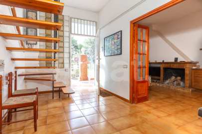 Casa amb vistes, a Finestrelles tocant a Collserola -2