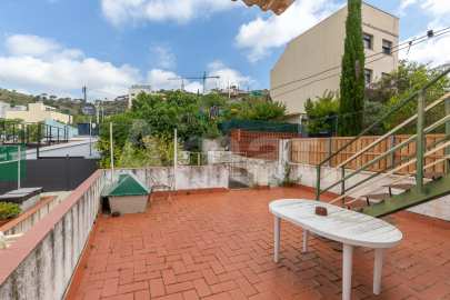 Casa amb vistes, a Finestrelles tocant a Collserola -43