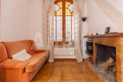Casa amb vistes, a Finestrelles tocant a Collserola -7