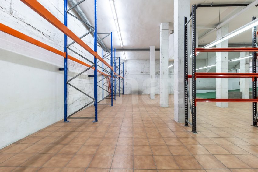 Gran local cantoner de 398 m² a Esplugues, junt a la Ronda de Dalt -11
