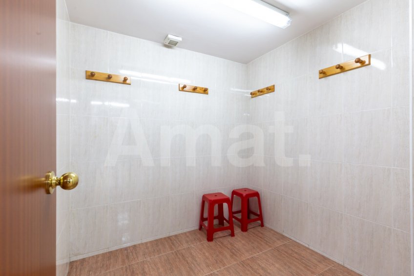 Gran local cantoner de 398 m² a Esplugues, junt a la Ronda de Dalt -21