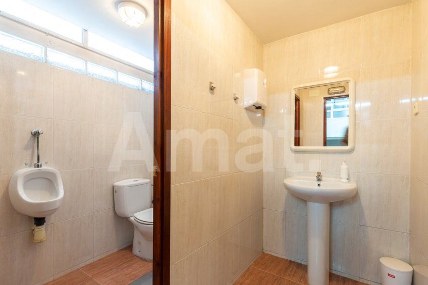 Gran local cantoner de 398 m² a Esplugues, junt a la Ronda de Dalt -23