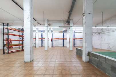 Gran local cantoner de 398 m² a Esplugues, junt a la Ronda de Dalt -14