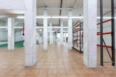 Gran local cantoner de 398 m² a Esplugues, junt a la Ronda de Dalt -9