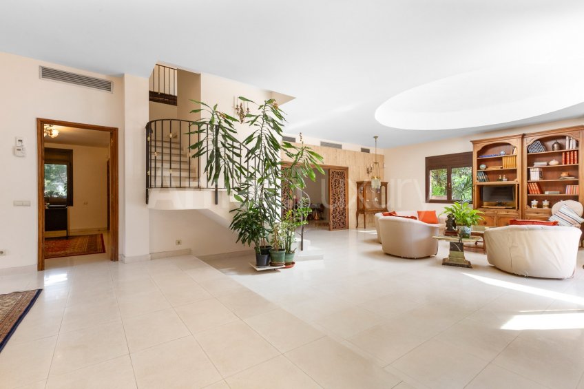 Exclusiva villa con piscina en Mas Fuster, Valldoreix -11