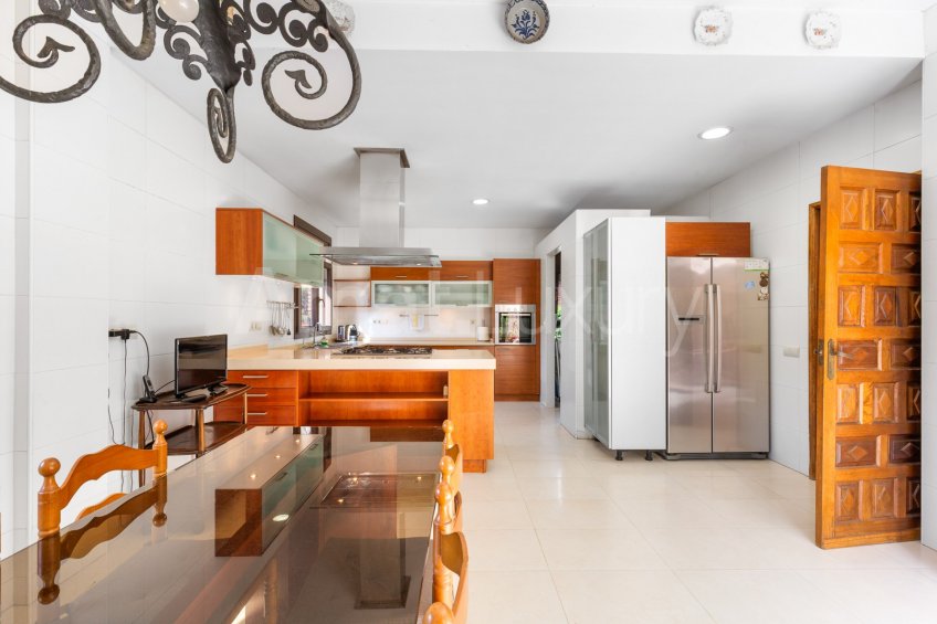 Exclusiva villa con piscina en Mas Fuster, Valldoreix -16