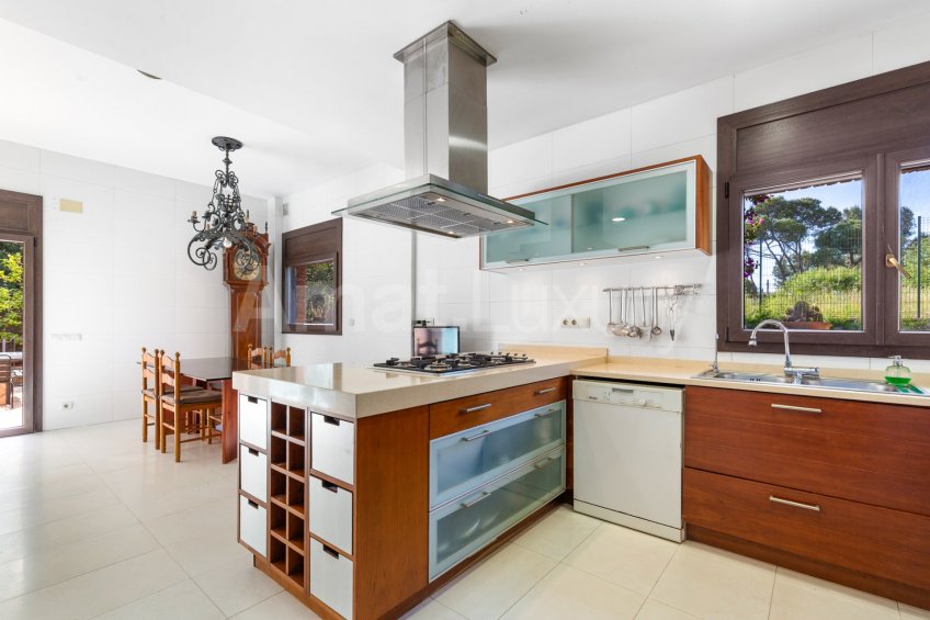 Exclusiva villa con piscina en Mas Fuster, Valldoreix -17