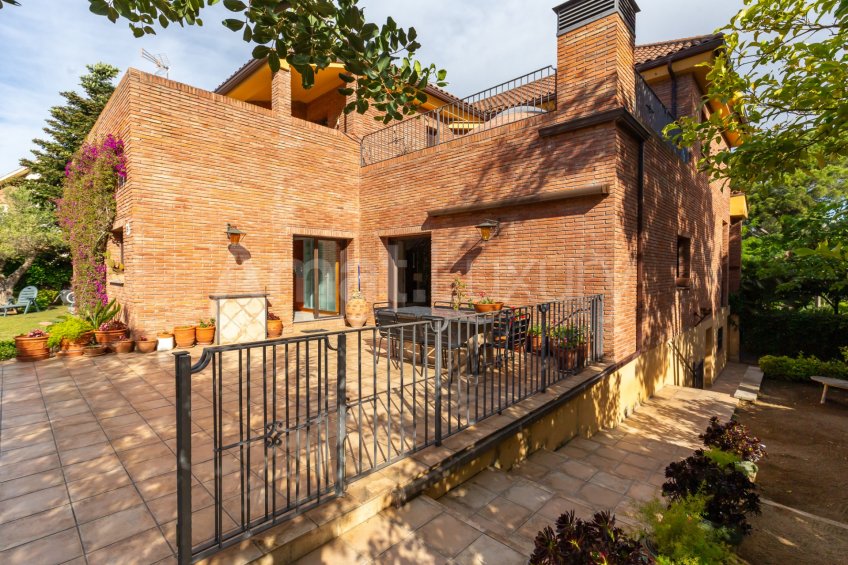 Exclusiva villa con piscina en Mas Fuster, Valldoreix -21