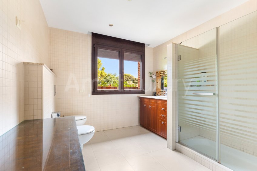 Exclusiva villa con piscina en Mas Fuster, Valldoreix -39
