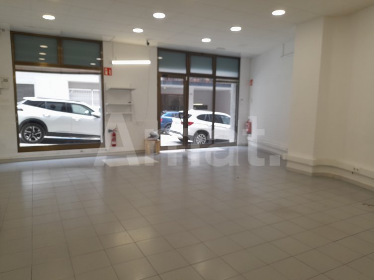 Local en alquiler en Sant Gervasi ideal para tu negocio o vivienda
