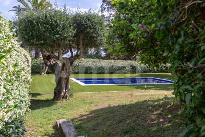 Vivienda única con gran terraza, piscina y excelentes conexiones -37