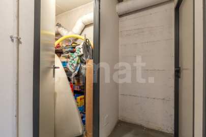 Vivienda única con gran terraza, piscina y excelentes conexiones -48