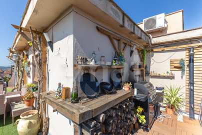 Lluminós àtic cantoner amb gran terrassa -27