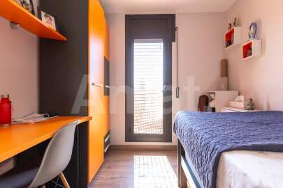 Lluminós àtic cantoner amb gran terrassa -49