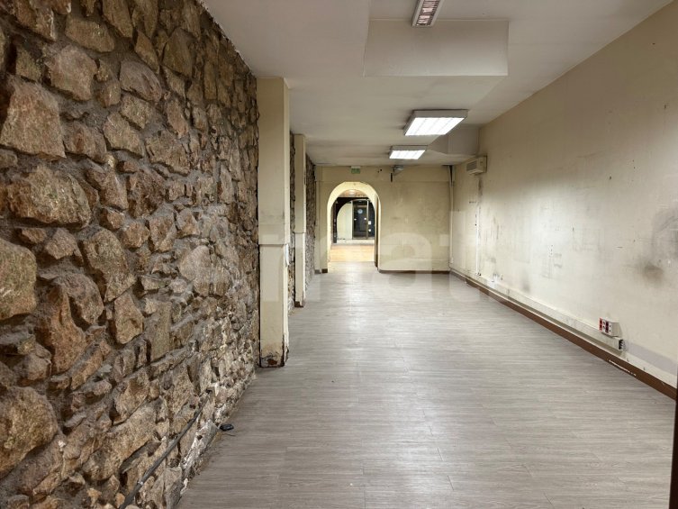 Amplio local de 315 m² con doble acceso en una excelente ubicación