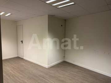 Amplio local de 315 m² con doble acceso en una excelente ubicación -3
