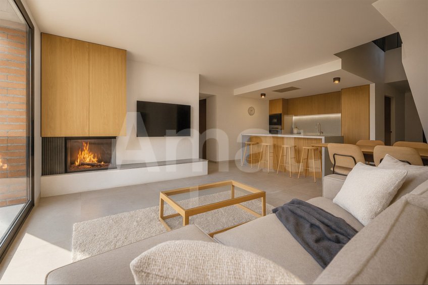 AUTOPROMOCIO BEGUES - Brand new terrace house with 40m2 of garden -8