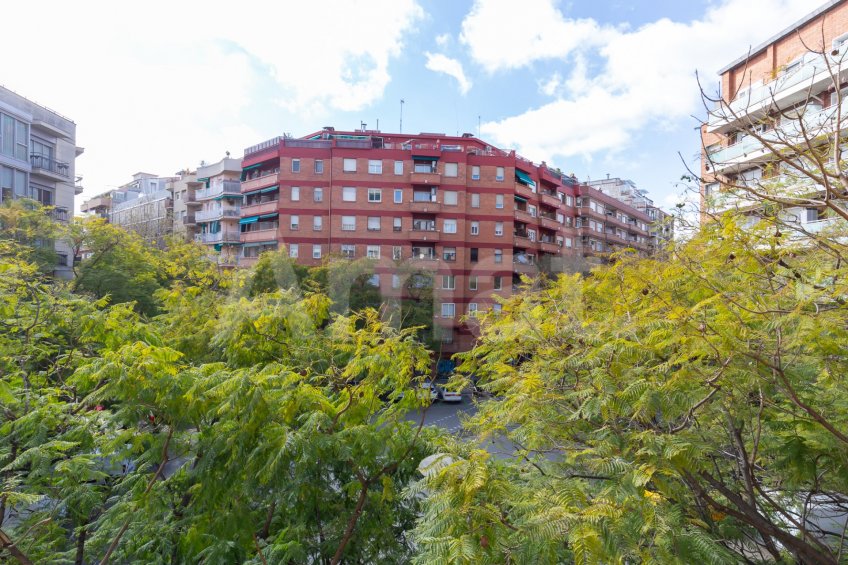 Piso exterior con terrazas en Fort Pienc -47