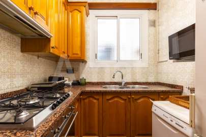 East-facing apartment with balcony and views, in Esquerra Eixample -13