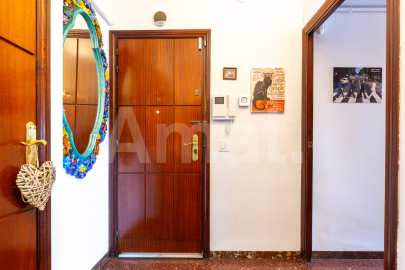 East-facing apartment with balcony and views, in Esquerra Eixample -14