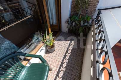 East-facing apartment with balcony and views, in Esquerra Eixample -19