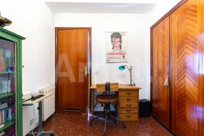 East-facing apartment with balcony and views, in Esquerra Eixample -33