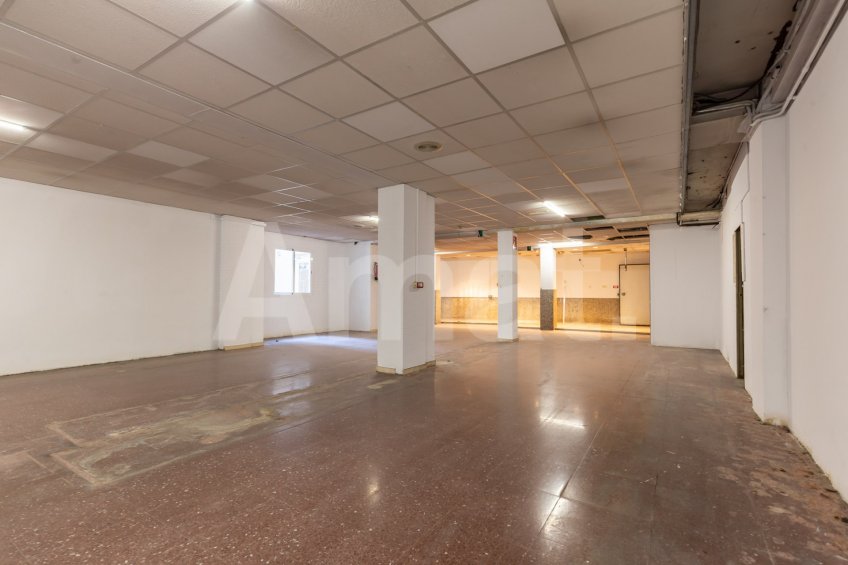 Local comercial amb multiples possibilitats -14