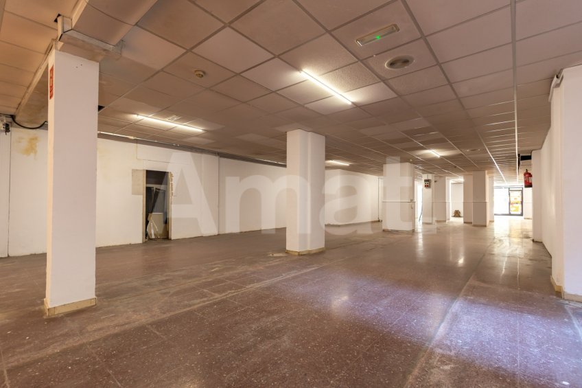 Local comercial amb multiples possibilitats -2