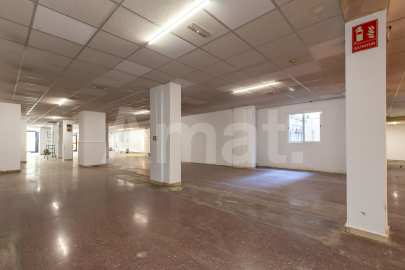 Local comercial amb multiples possibilitats -13
