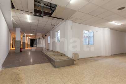 Local comercial amb multiples possibilitats -8