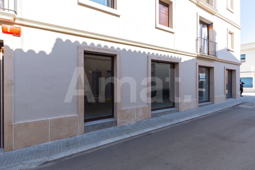 Opportunity! Central commercial premises to boost your business -11